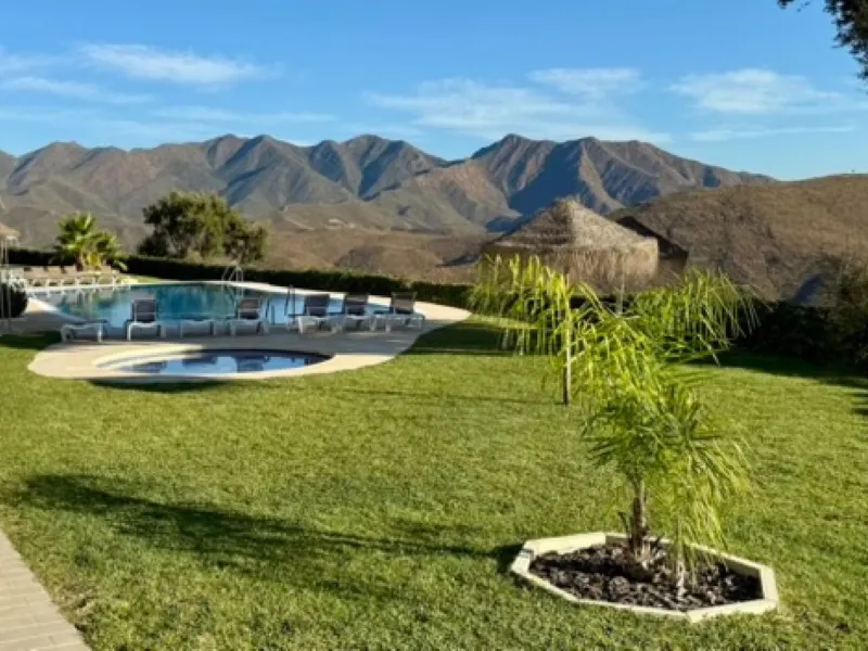 Fully Renovated 3-Bedroom House by Interior Designer in La Mairena – Marbella