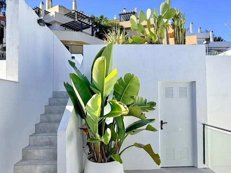 Fully Renovated 3-Bedroom House by Interior Designer in La Mairena – Marbella