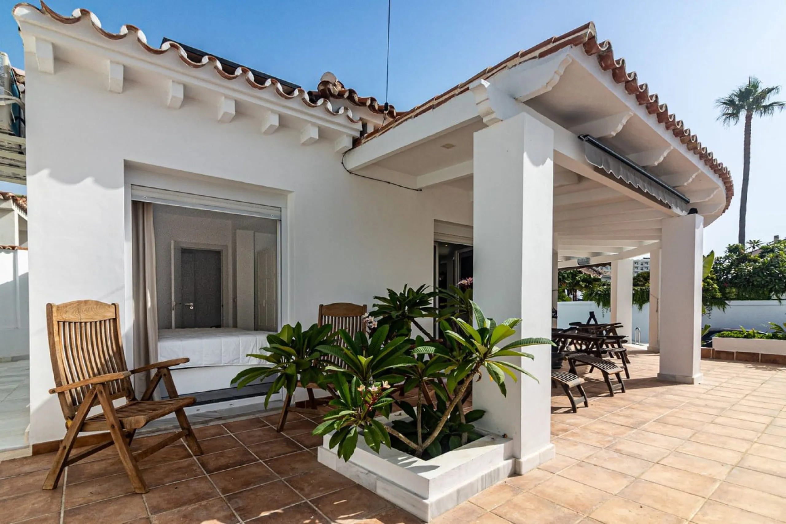 If you like to live right next to the beach in a quiet area of independent villas this is a perfect place for you.