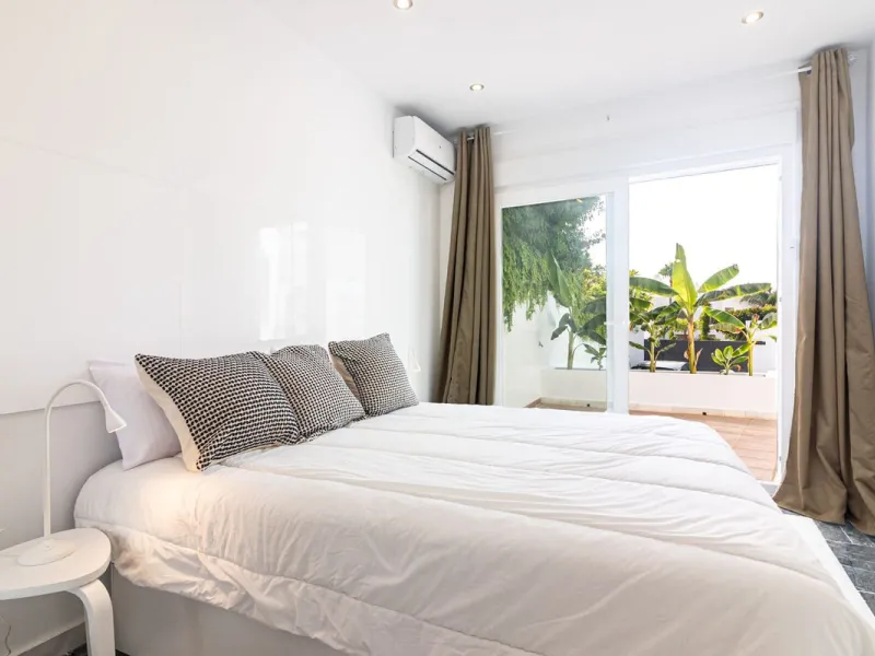 If you like to live right next to the beach in a quiet area of independent villas this is a perfect place for you.