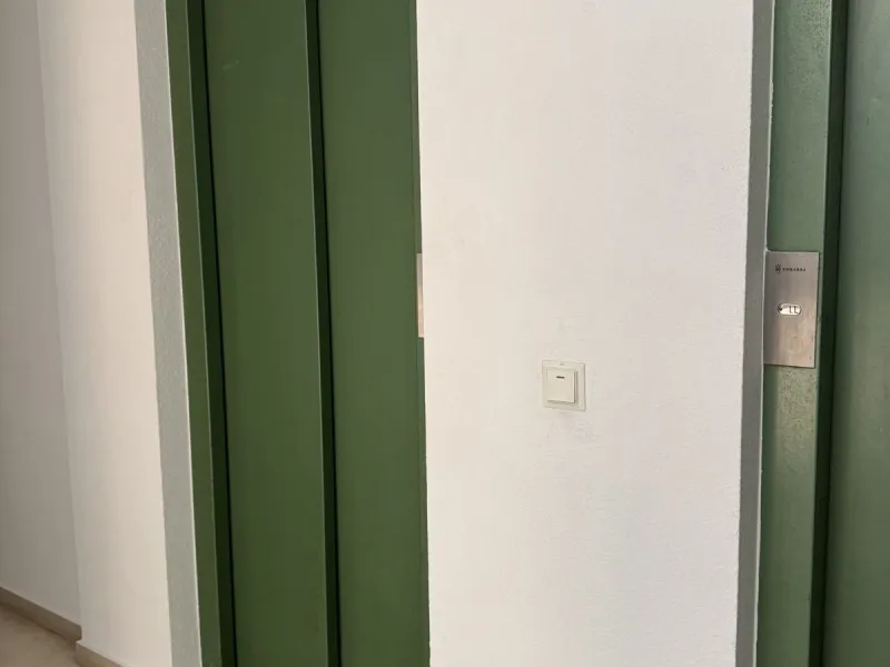 Apartment - Middle Floor Apartment в продаже в Fuengirola, Málaga. В доме 4 спален и 2 ванных комнат. Площадь дома 110 м²