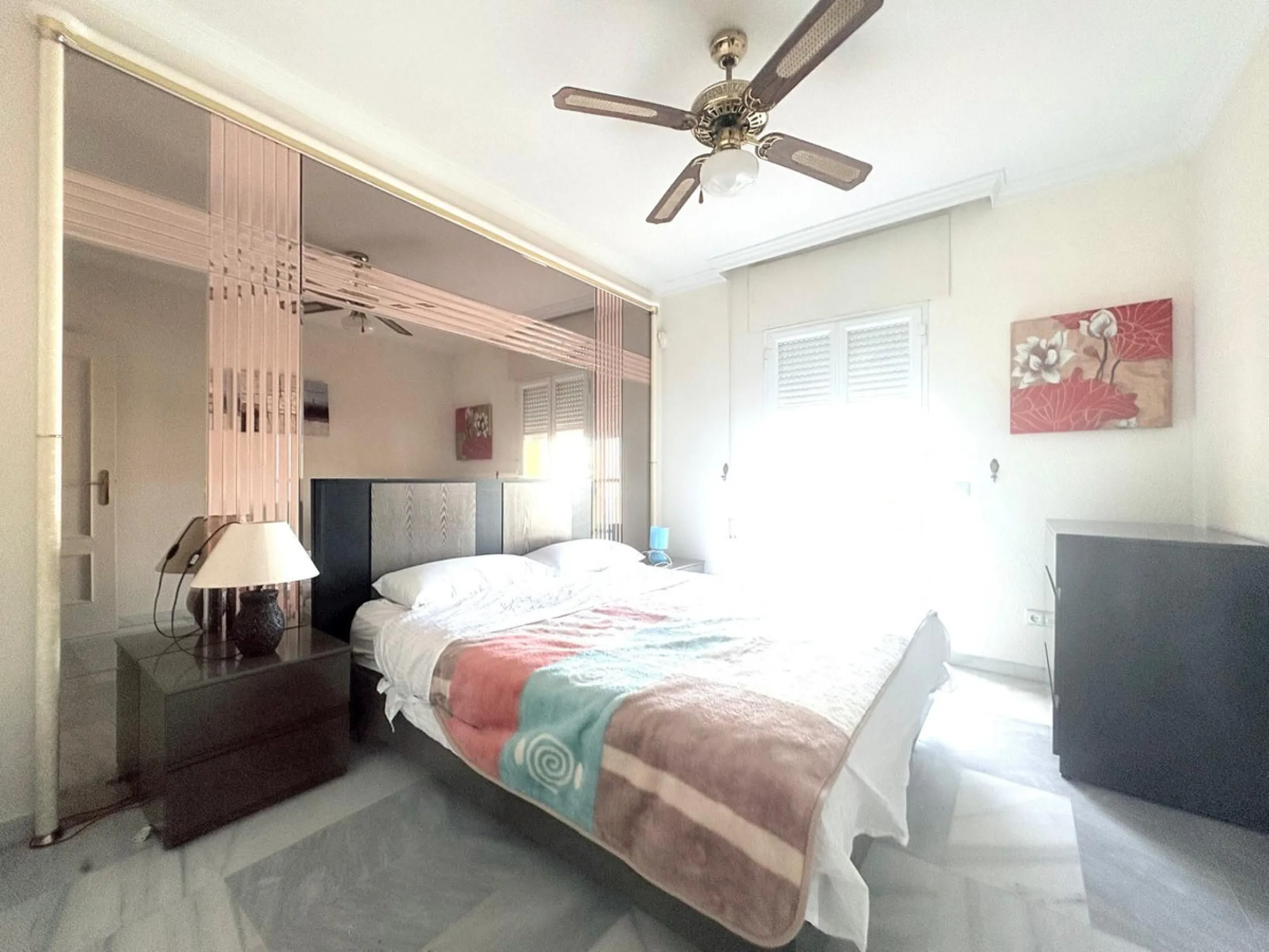 This beautiful semi-detached corner house located in the renowned Residencial Diana, in Estepona, stands out for its spaciousness, light and comfort, offering an ideal lifestyle for families looking for space and quality in a quiet and well-connected area