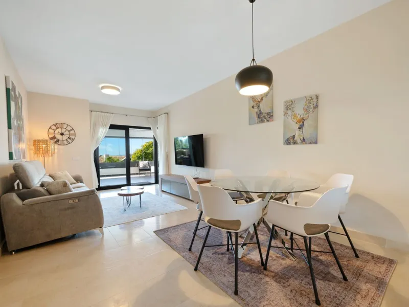 Apartment - Middle Floor Apartment в продаже в Málaga, Málaga. В доме 2 спален и 2 ванных комнат. Площадь дома 139 м²