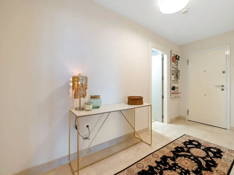 Apartment - Middle Floor Apartment в продаже в Málaga, Málaga. В доме 2 спален и 2 ванных комнат. Площадь дома 139 м²