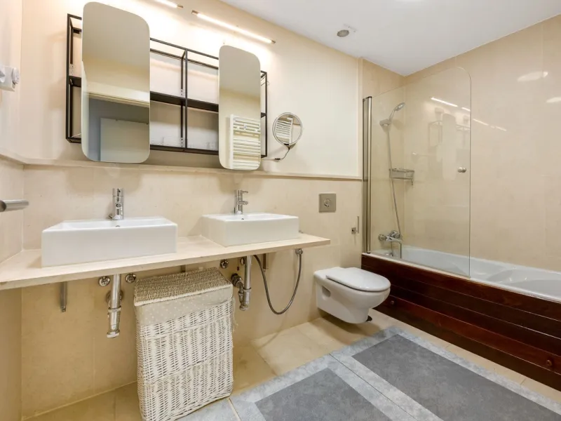 Apartment - Middle Floor Apartment в продаже в Málaga, Málaga. В доме 2 спален и 2 ванных комнат. Площадь дома 139 м²