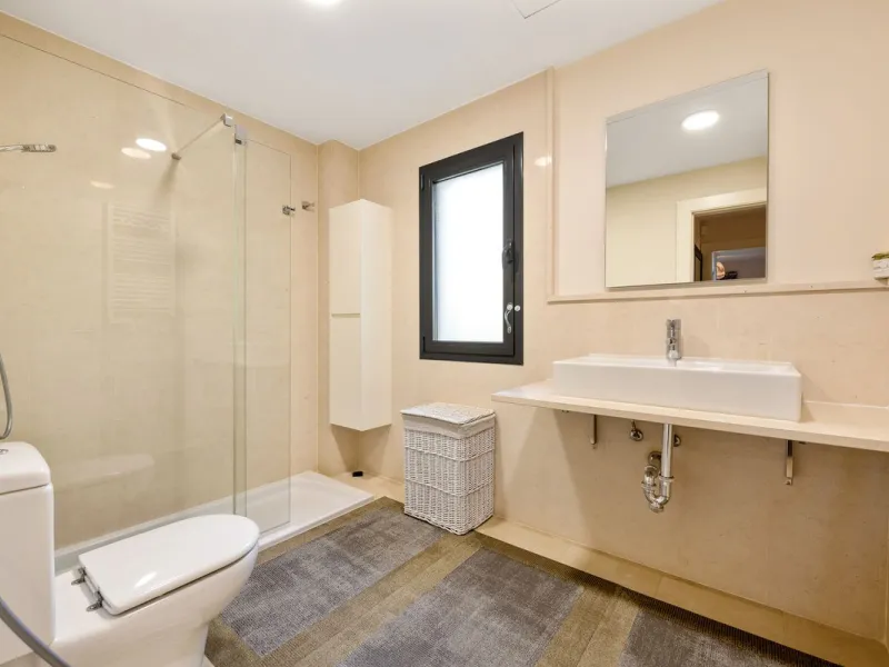 Apartment - Middle Floor Apartment в продаже в Málaga, Málaga. В доме 2 спален и 2 ванных комнат. Площадь дома 139 м²