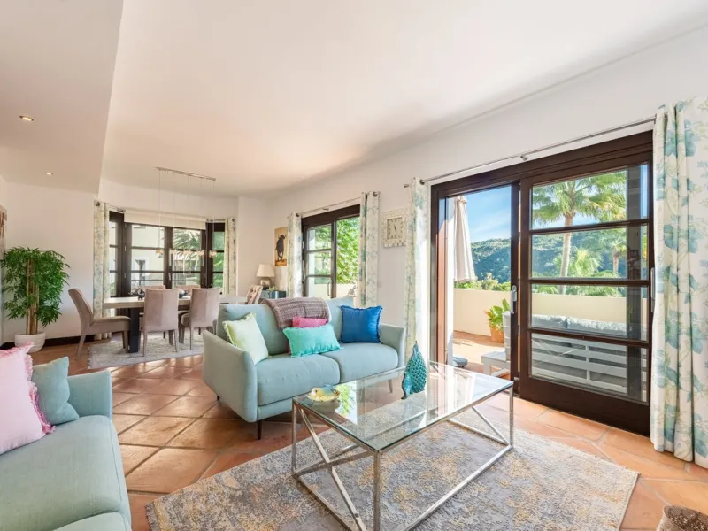 Elegant Four-Bedroom House in El Casar, Benahavís
