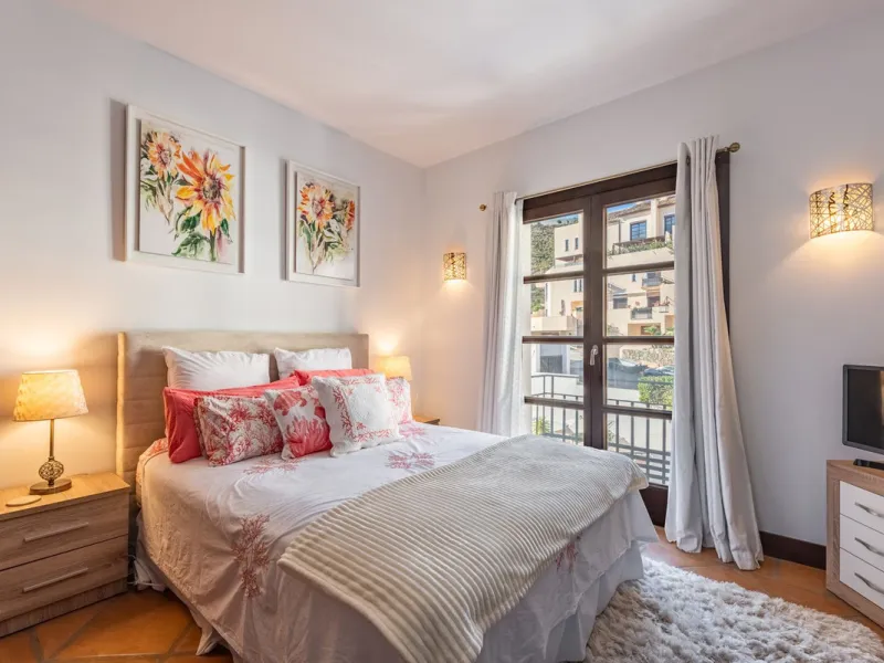 Elegant Four-Bedroom House in El Casar, Benahavís