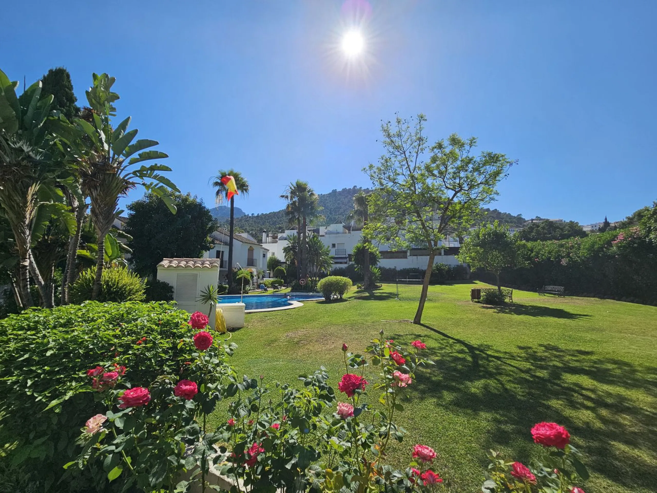This charming and traditional Andalucian townhouse is located within Benahavis village, a short walk into the centre where you have a large selection of restaurants, bars and all other amenities.