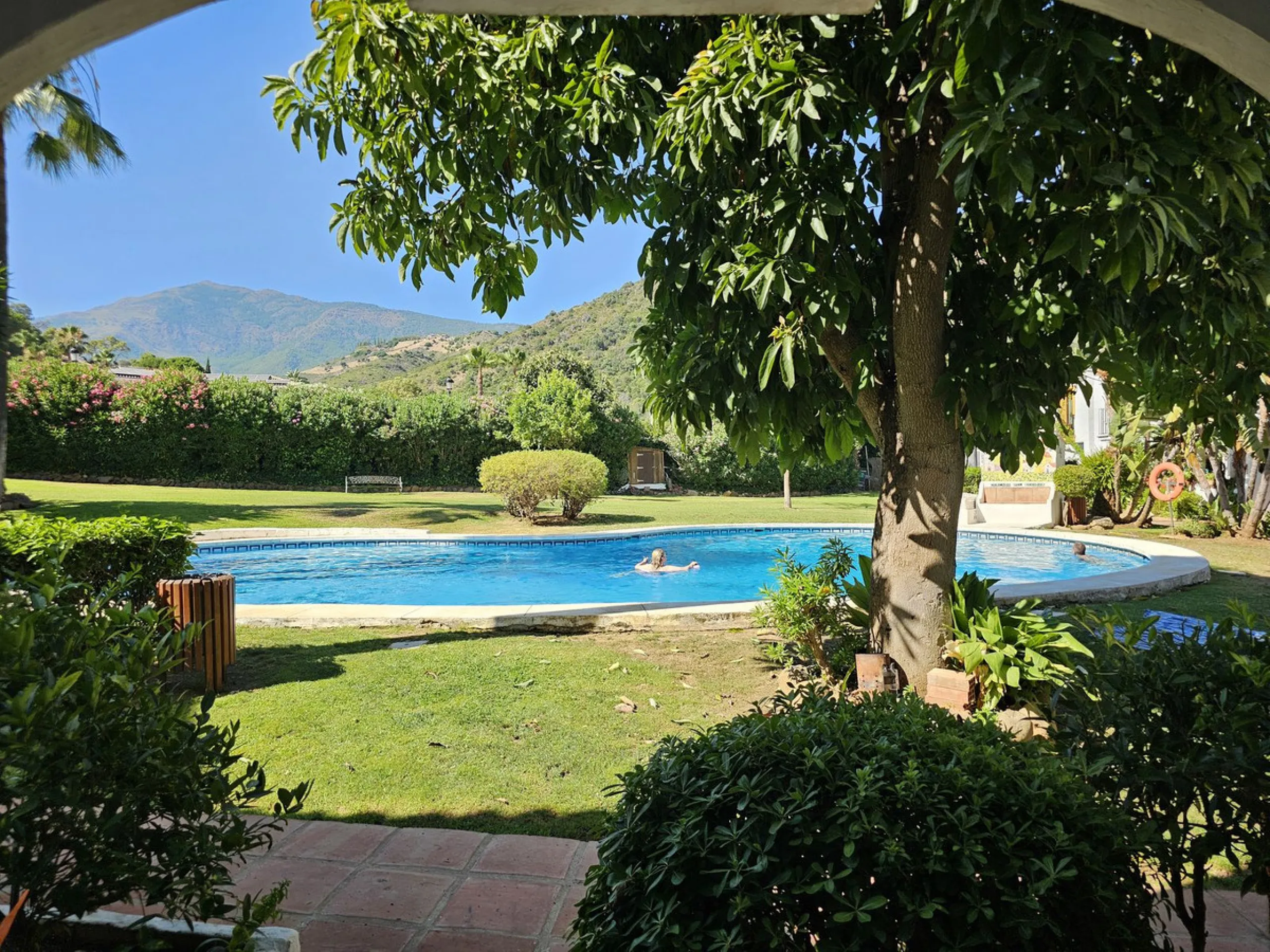 This charming and traditional Andalucian townhouse is located within Benahavis village, a short walk into the centre where you have a large selection of restaurants, bars and all other amenities.