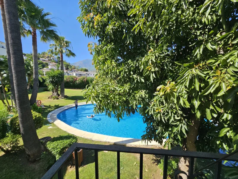 This charming and traditional Andalucian townhouse is located within Benahavis village, a short walk into the centre where you have a large selection of restaurants, bars and all other amenities.