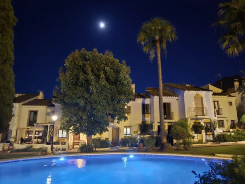 This charming and traditional Andalucian townhouse is located within Benahavis village, a short walk into the centre where you have a large selection of restaurants, bars and all other amenities.