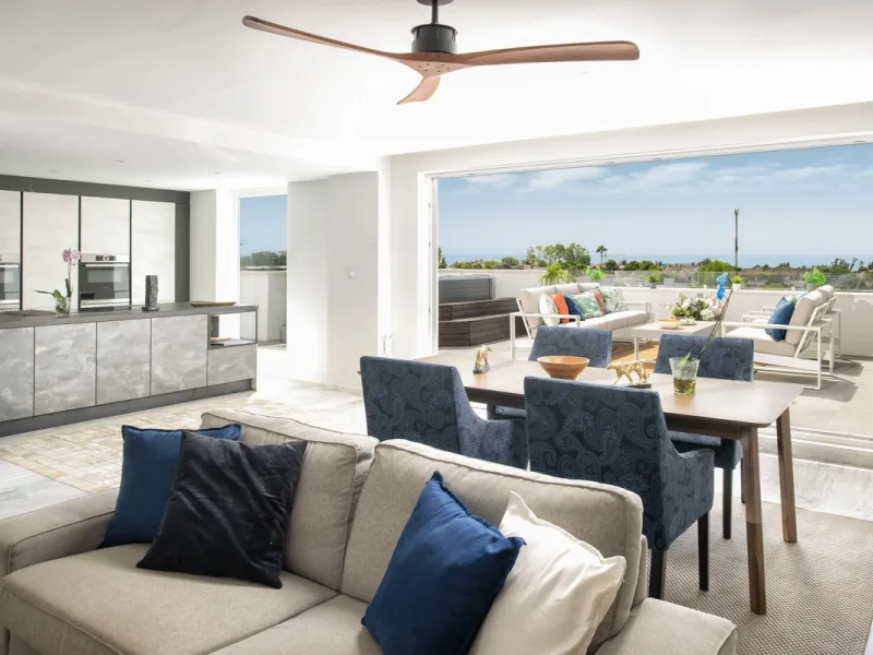 COMPLETELY RENOVATED PENTHOUSE NEAR PUERTO BANUS & MARBELLA WITH FANTASTIC VIEWS