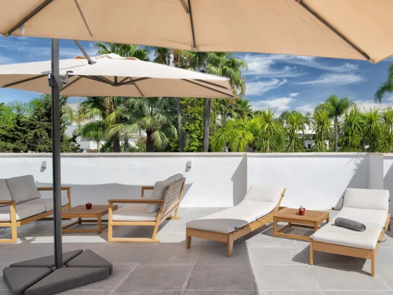 COMPLETELY RENOVATED PENTHOUSE NEAR PUERTO BANUS & MARBELLA WITH FANTASTIC VIEWS
