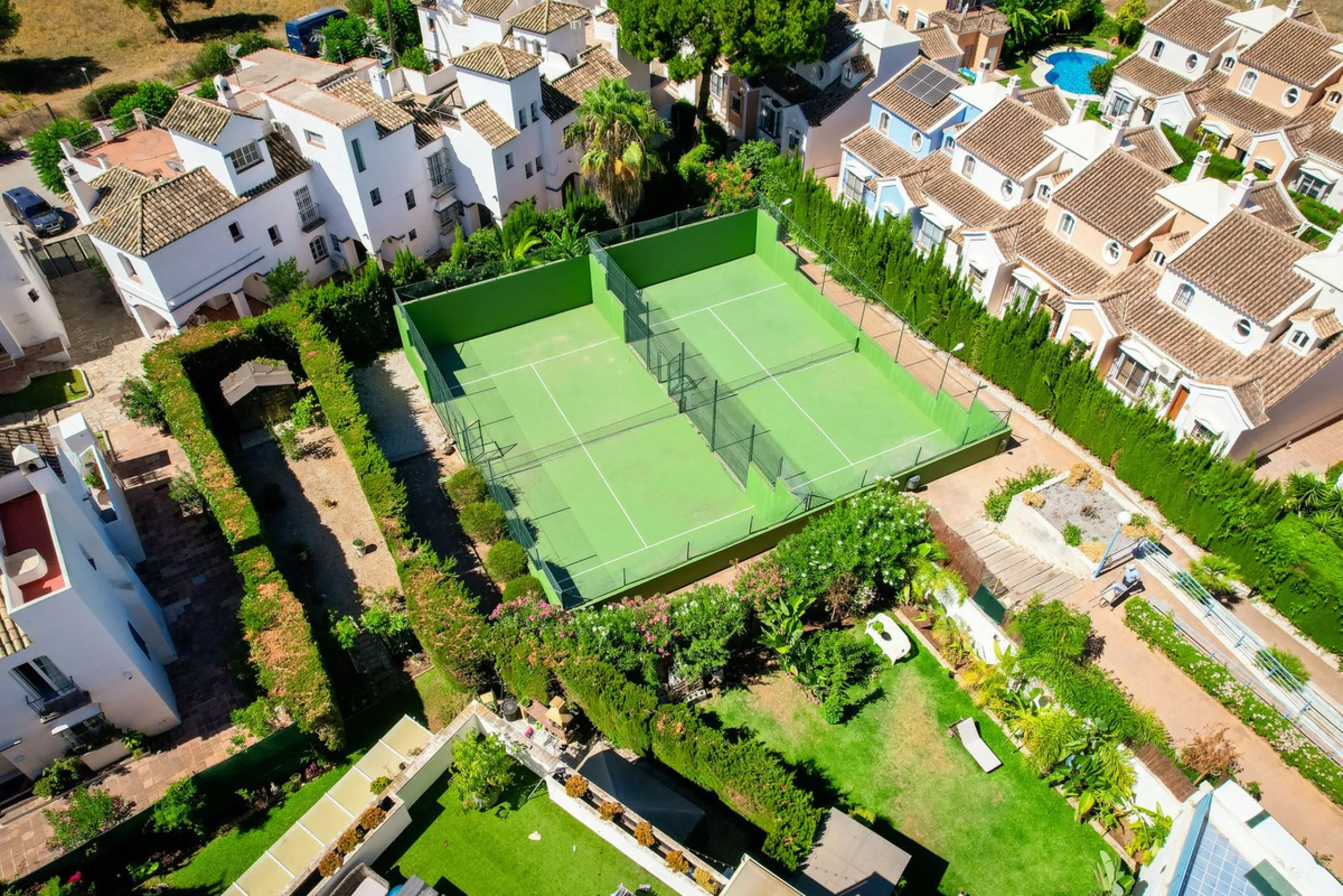 COMPLETELY RENOVATED PENTHOUSE NEAR PUERTO BANUS & MARBELLA WITH FANTASTIC VIEWS