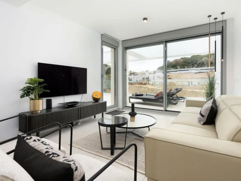 Exclusive Penthouse – Just 200 Metres from Elviria Beach