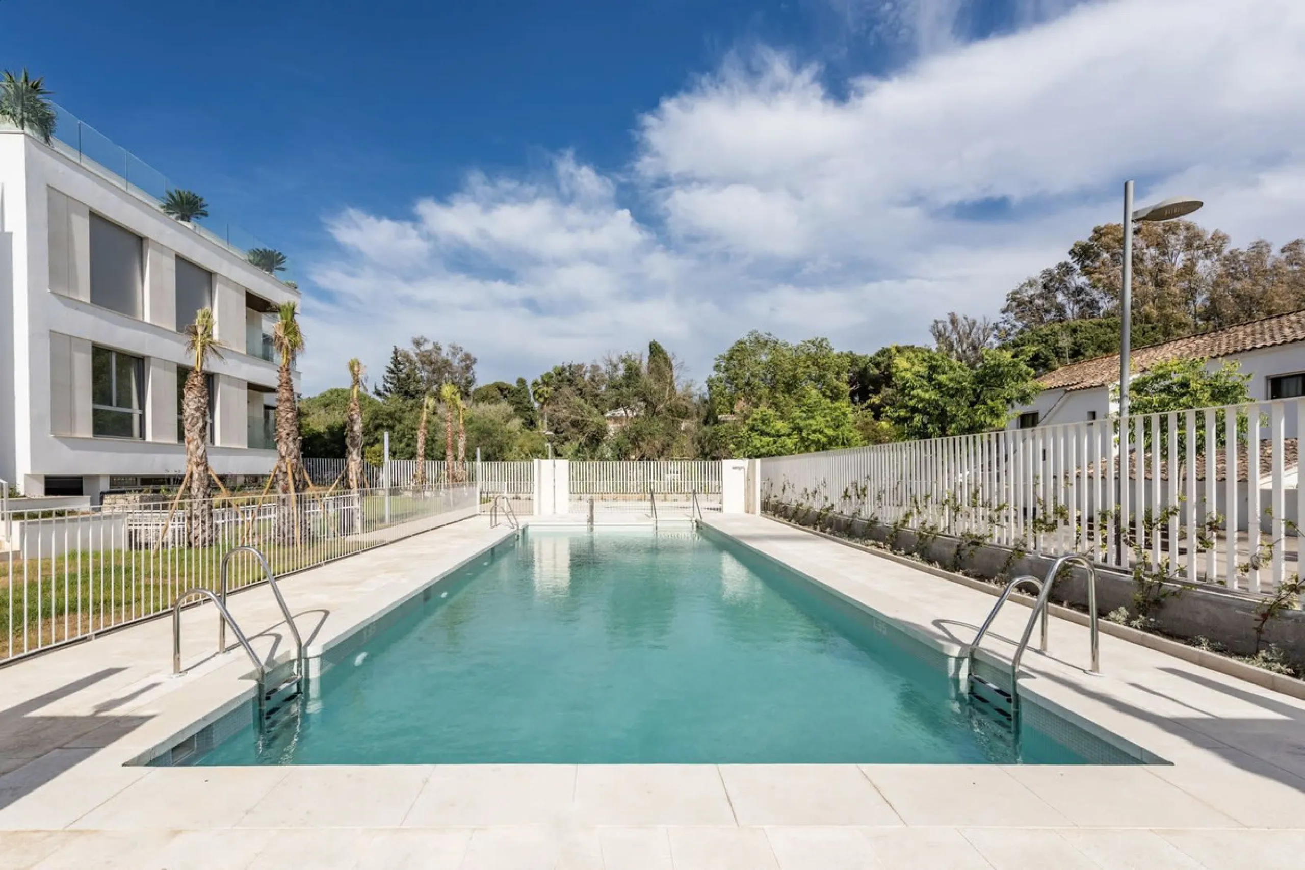 Exclusive Penthouse – Just 200 Metres from Elviria Beach