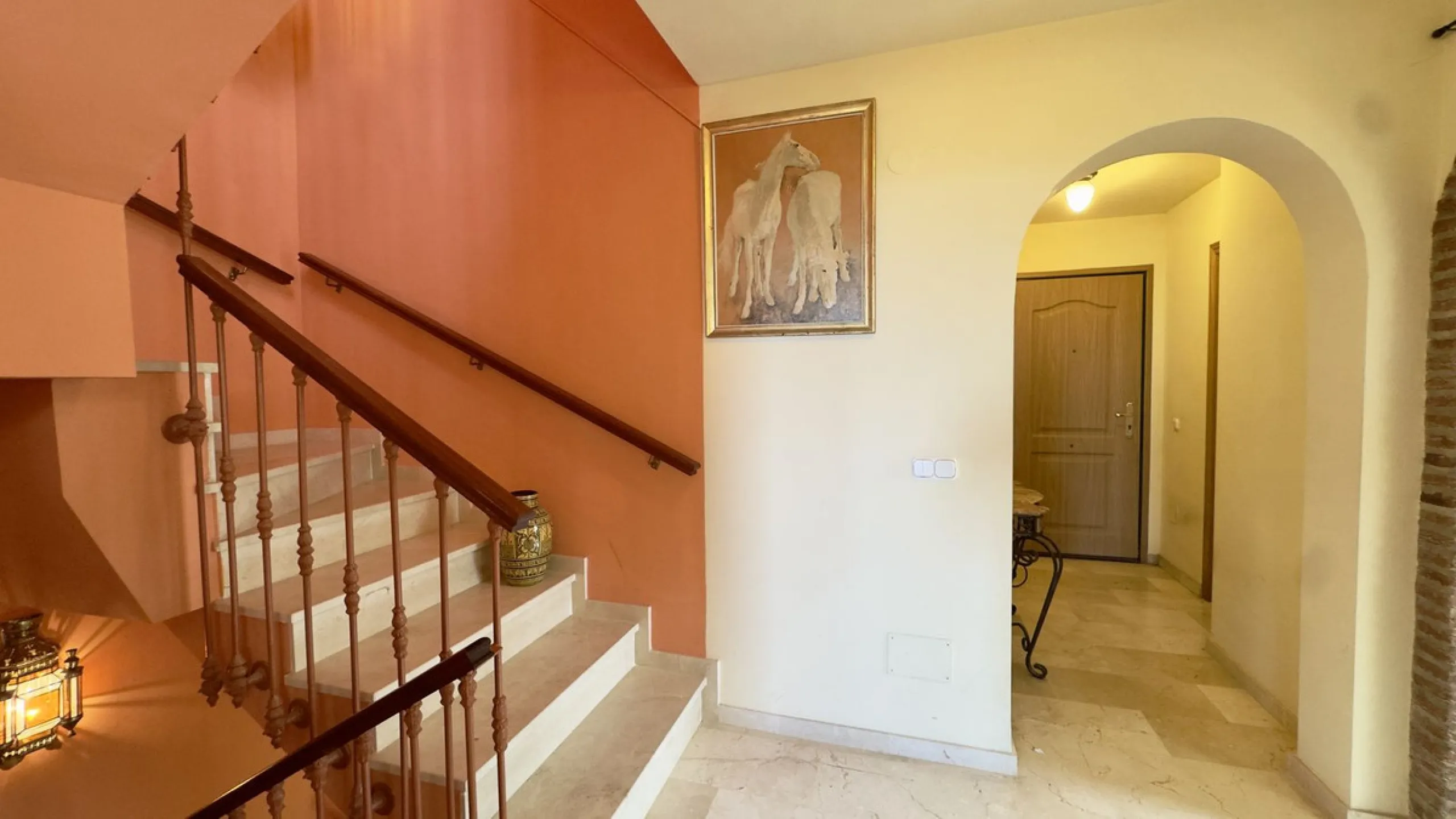 Corner townhouse with stunning sea views, large private garden and great potential – Buena Vista, Mijas