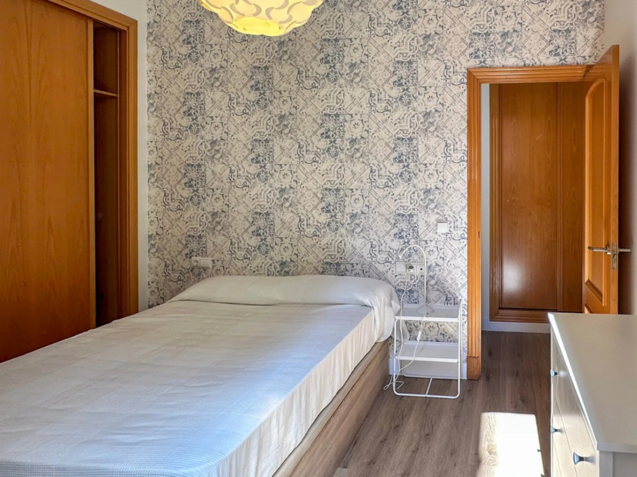 Apartment - Ground Floor Apartment в продаже в Málaga, Málaga. В доме 1 спален и 1 ванных комнат. Площадь дома 58 м²