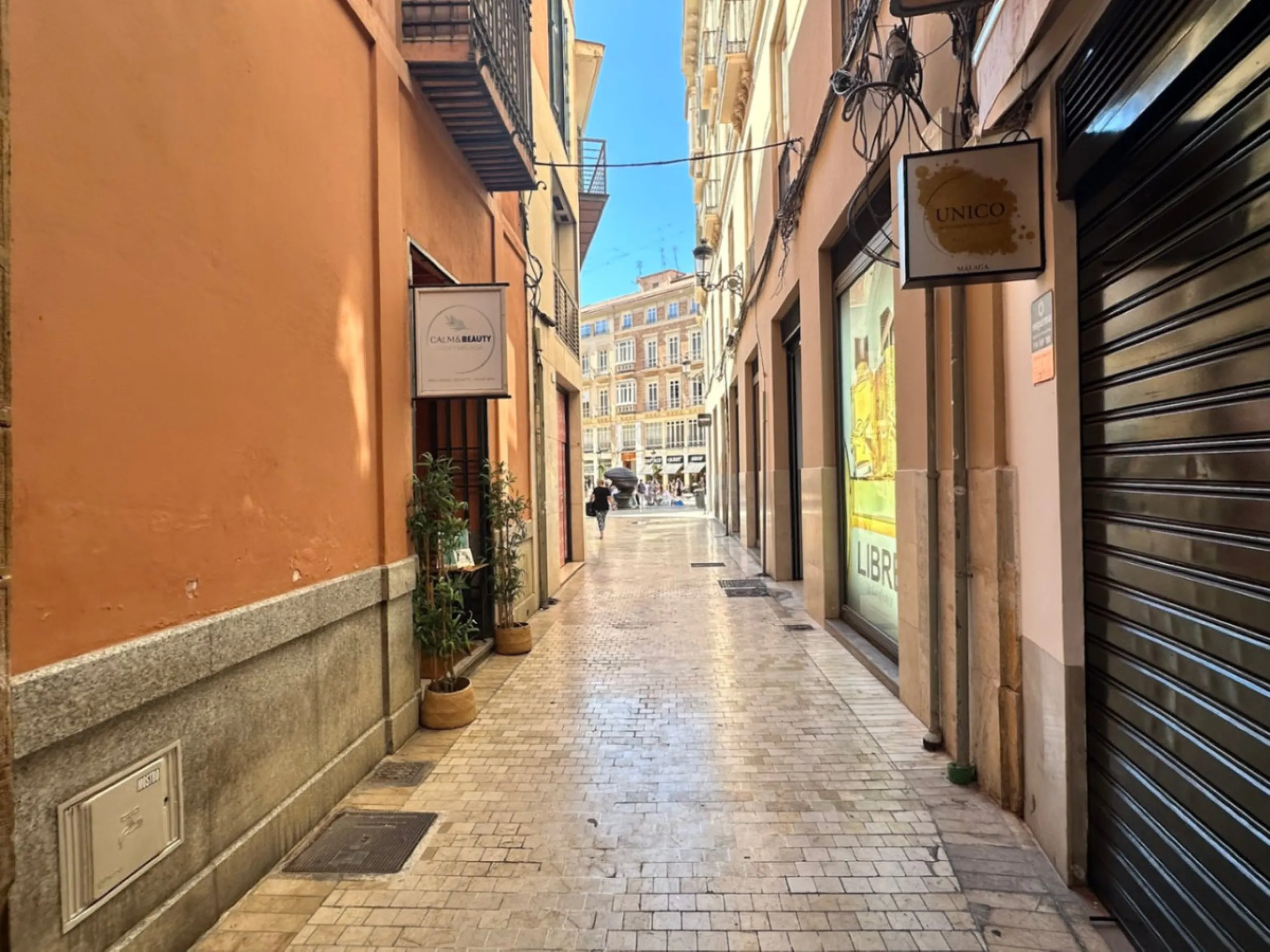 Apartment - Ground Floor Apartment в продаже в Málaga, Málaga. В доме 1 спален и 1 ванных комнат. Площадь дома 58 м²