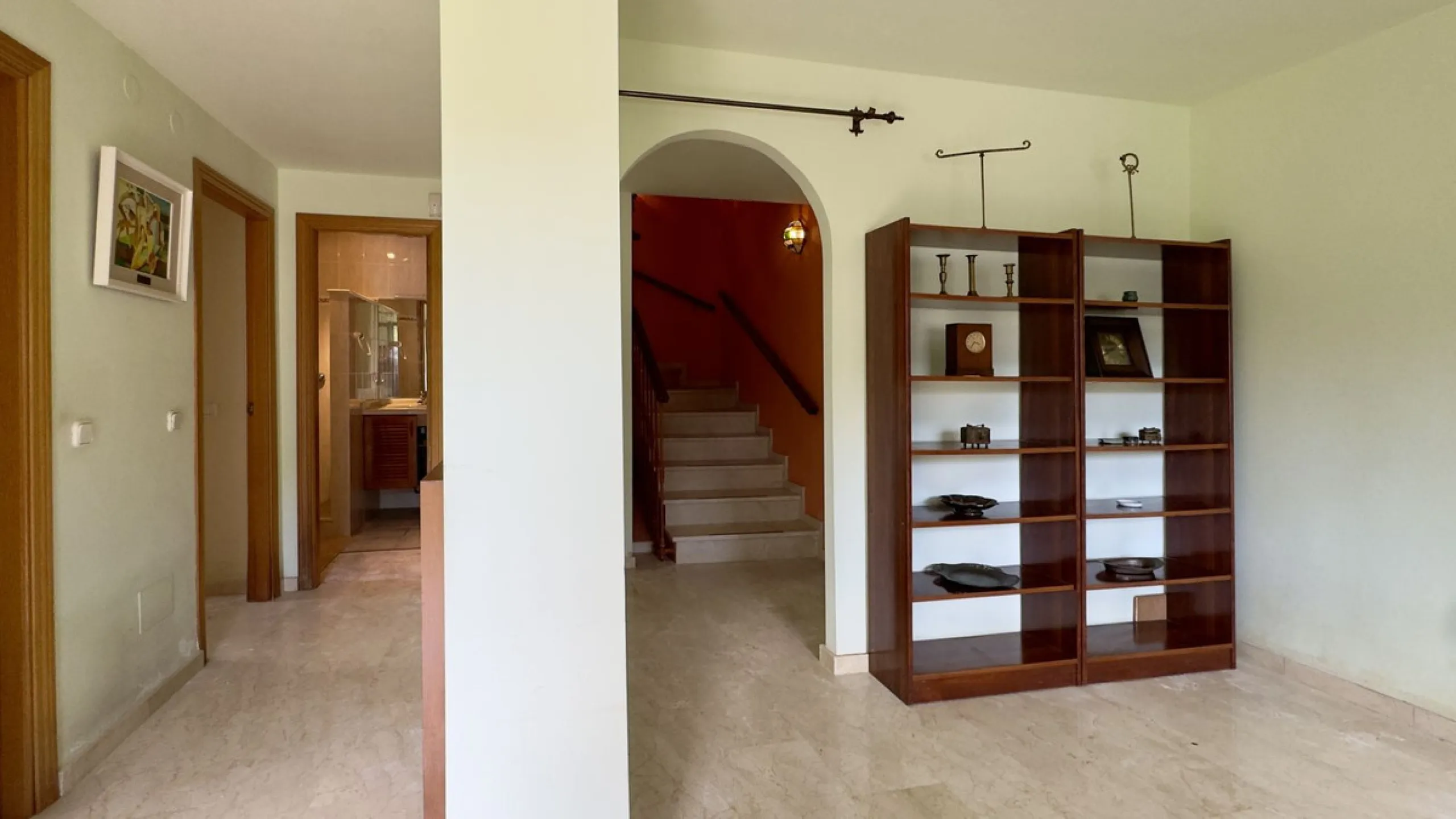 Corner townhouse with stunning sea views, large private garden and great potential – Buena Vista, Mijas