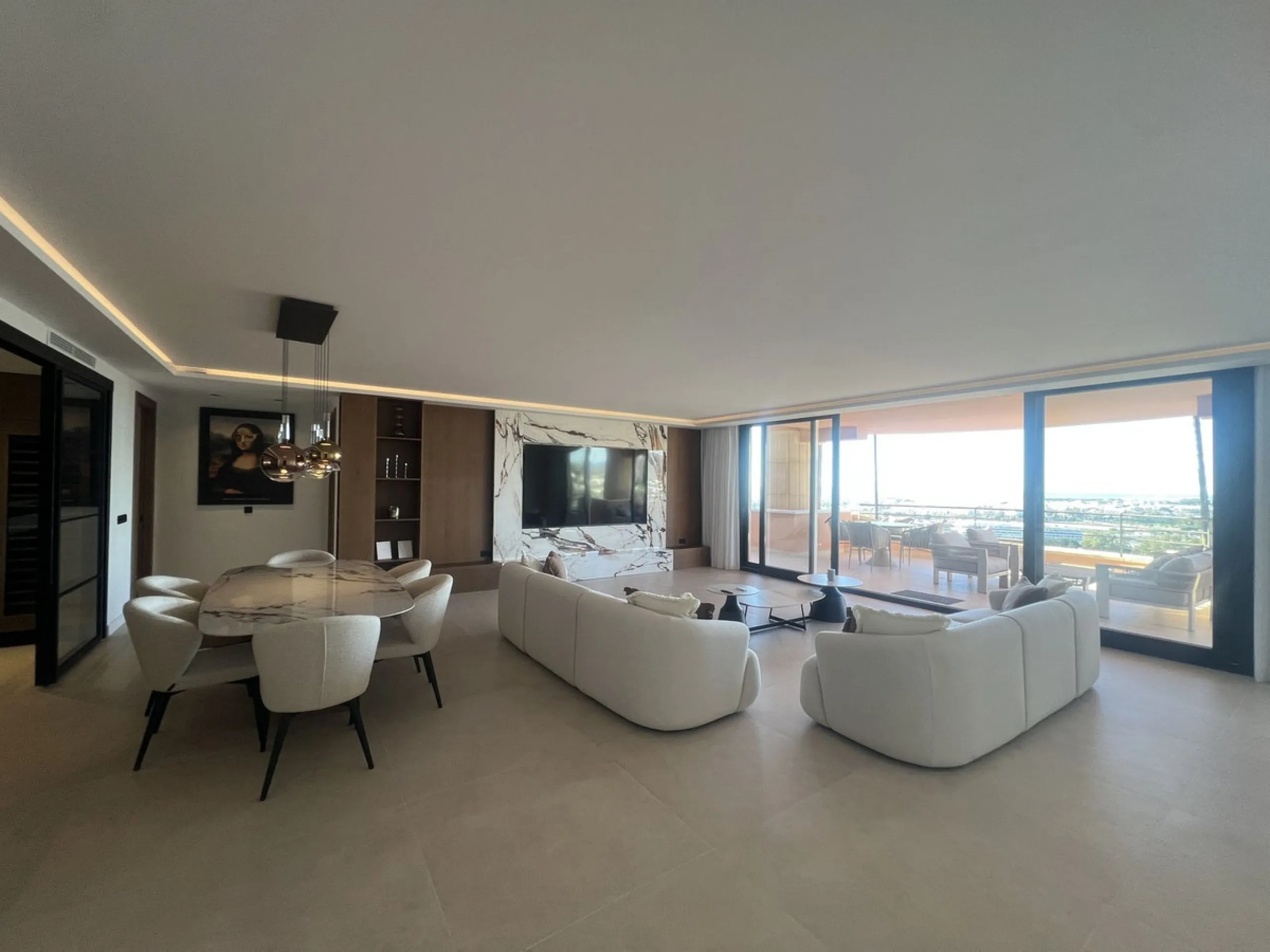 Luxury Fully Renovated Apartment with Panoramic Sea Views in the Heart of Nueva Andalucía