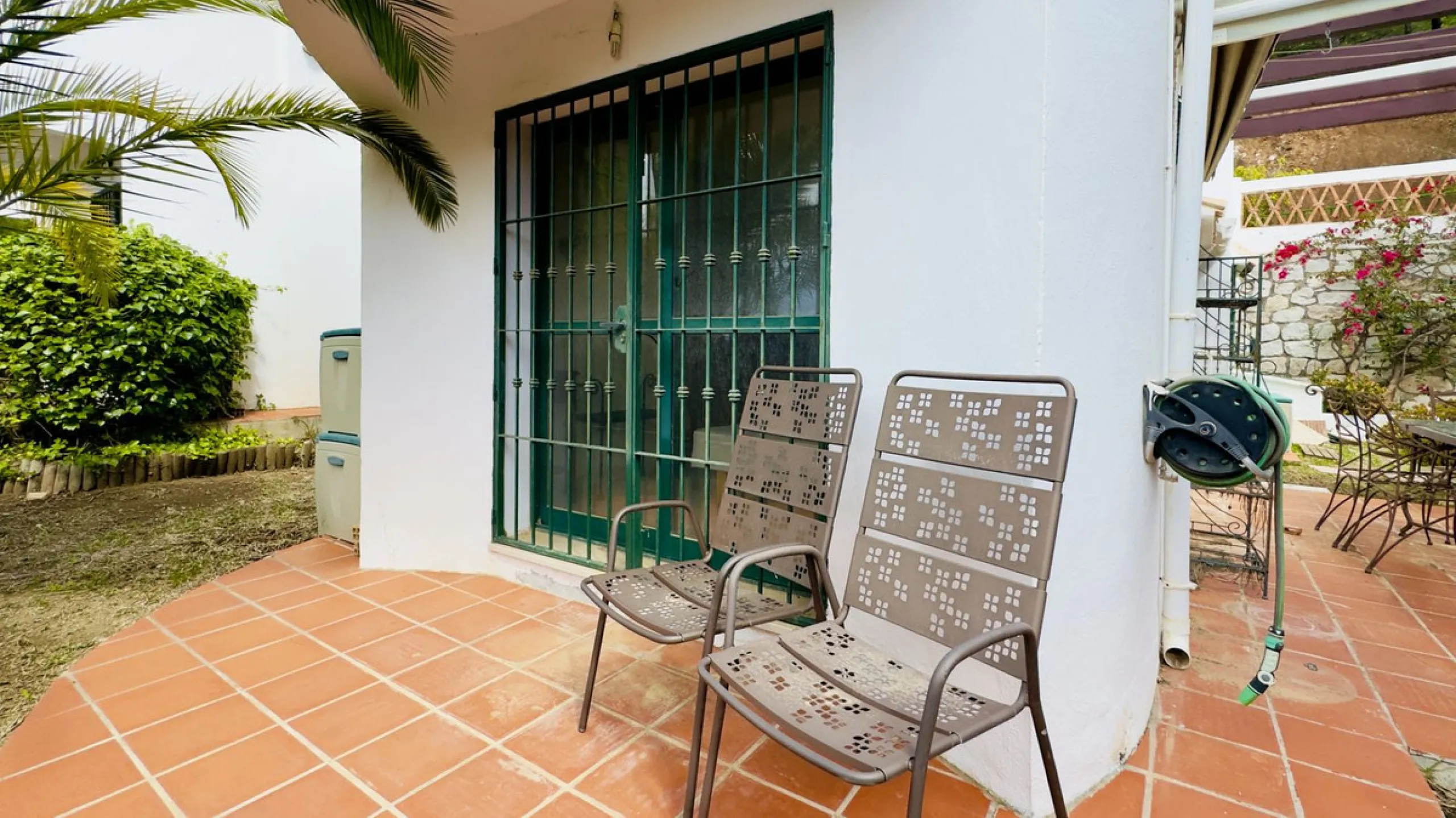 Corner townhouse with stunning sea views, large private garden and great potential – Buena Vista, Mijas