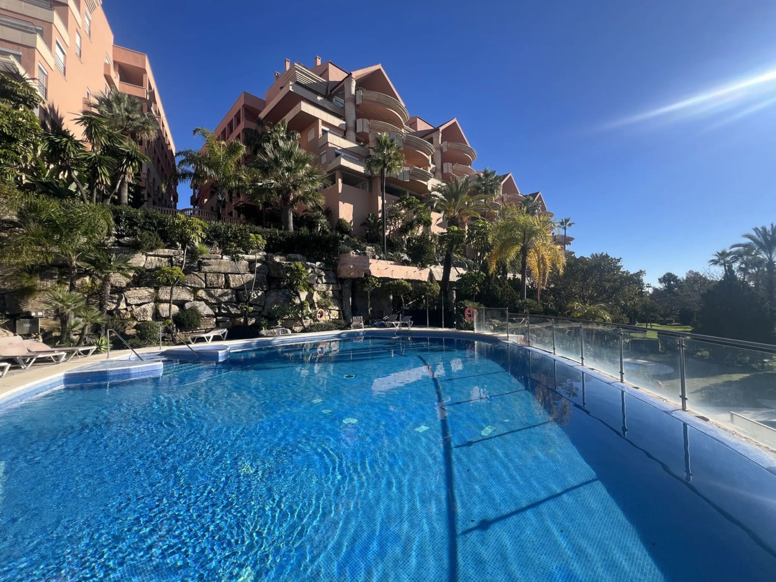 Luxury Fully Renovated Apartment with Panoramic Sea Views in the Heart of Nueva Andalucía