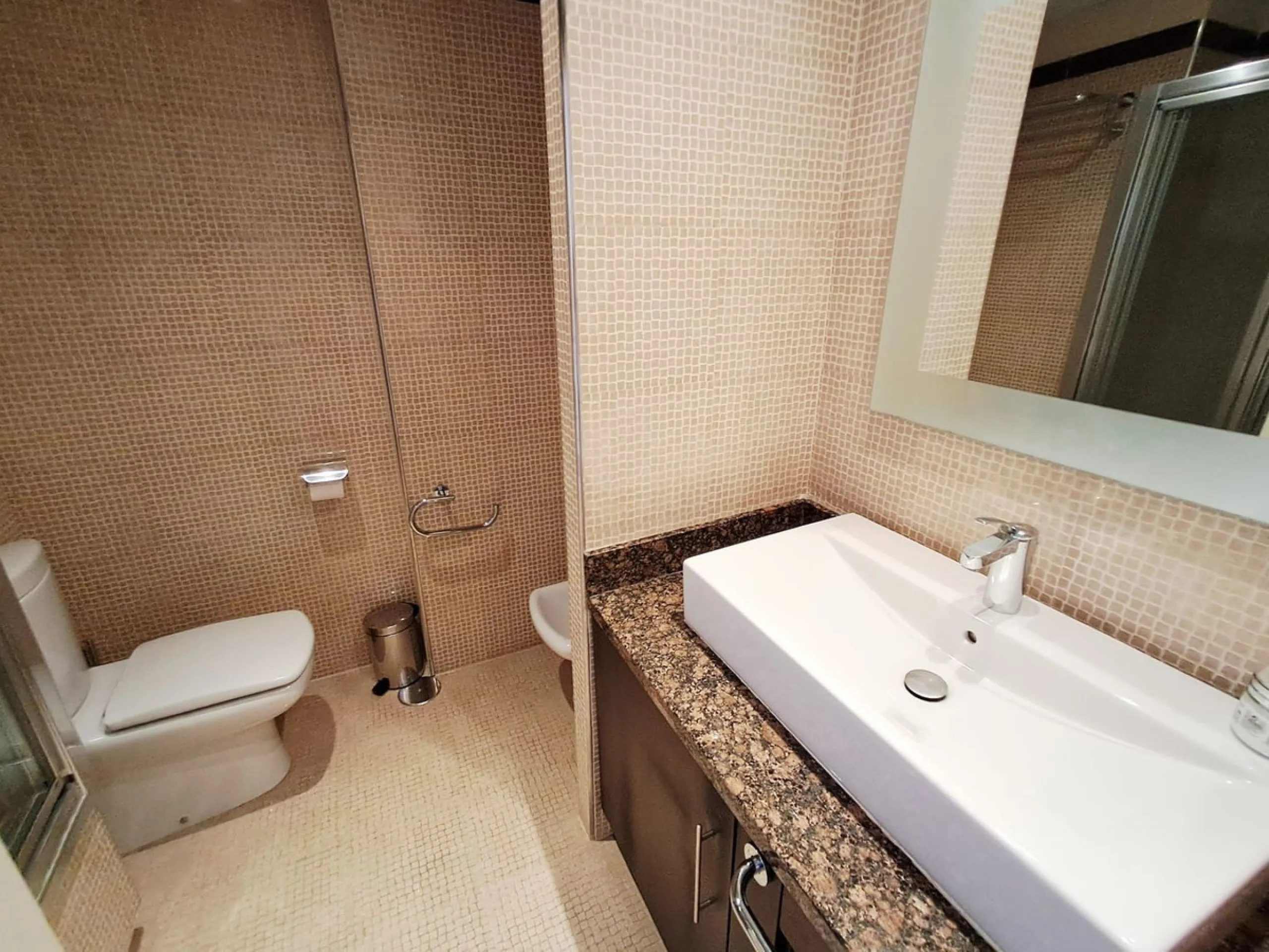Apartment - Middle Floor Apartment в продаже в Benalmadena, Málaga. В доме 2 спален и 2 ванных комнат. Площадь дома 138 м²