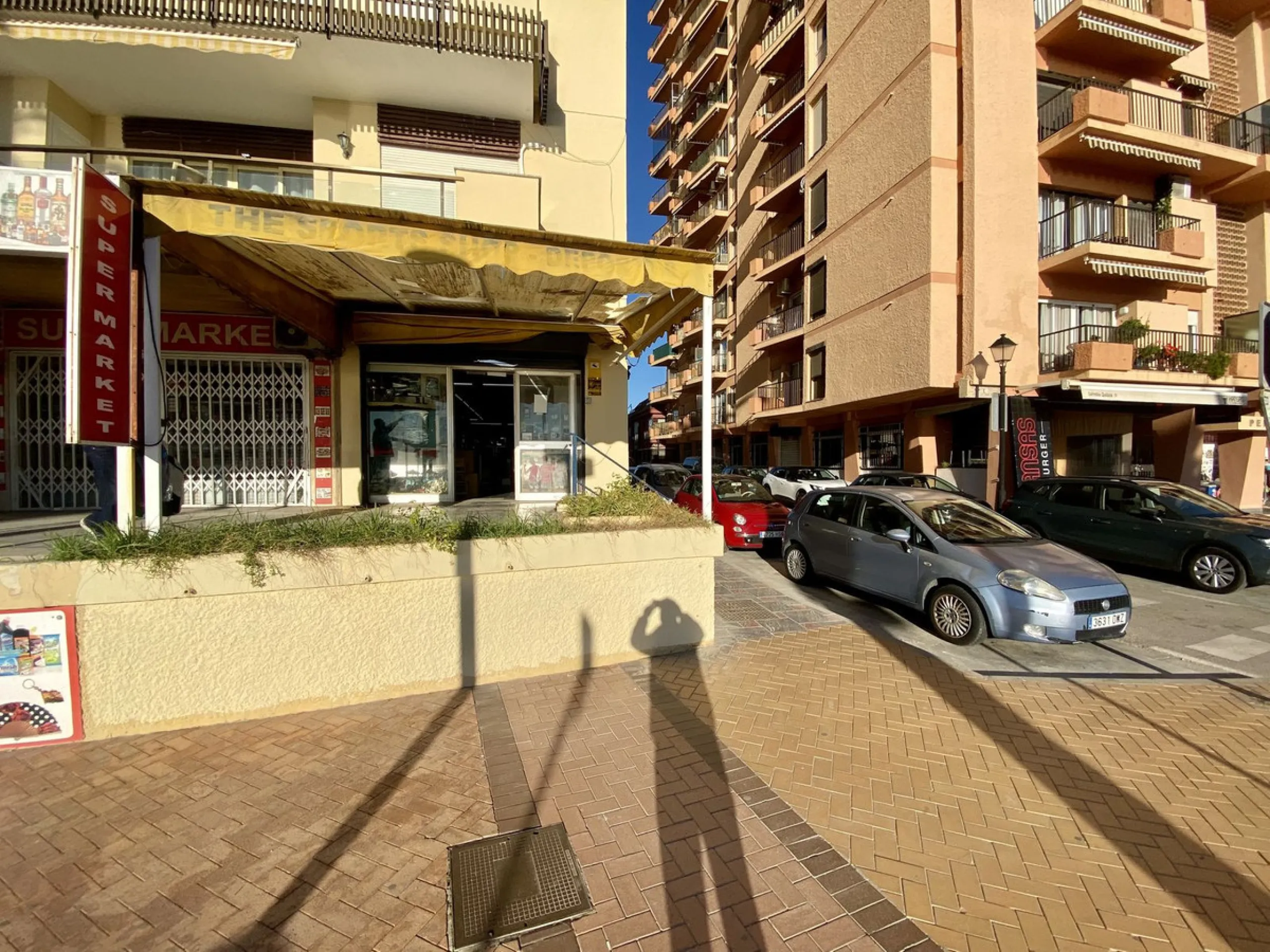 We are pleased to offer for sale the freehold of this incredible property located on Paseo marítimo rey de España (Frontline Beach) in Fuengirola.