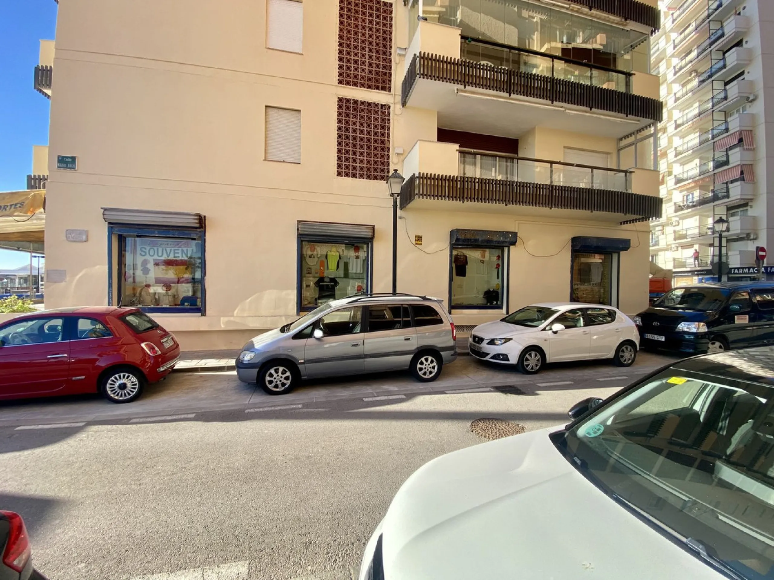 We are pleased to offer for sale the freehold of this incredible property located on Paseo marítimo rey de España (Frontline Beach) in Fuengirola.