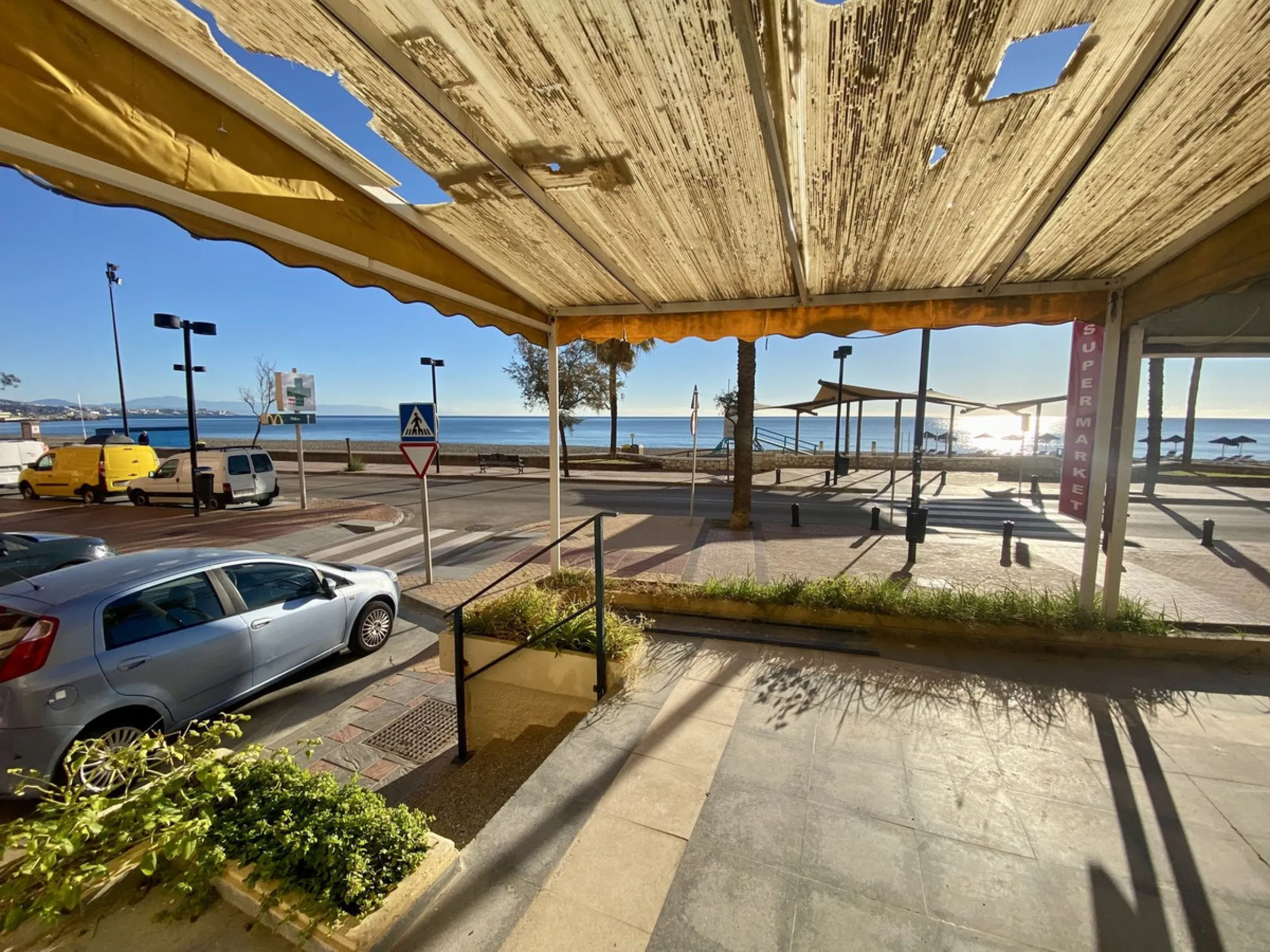 We are pleased to offer for sale the freehold of this incredible property located on Paseo marítimo rey de España (Frontline Beach) in Fuengirola.