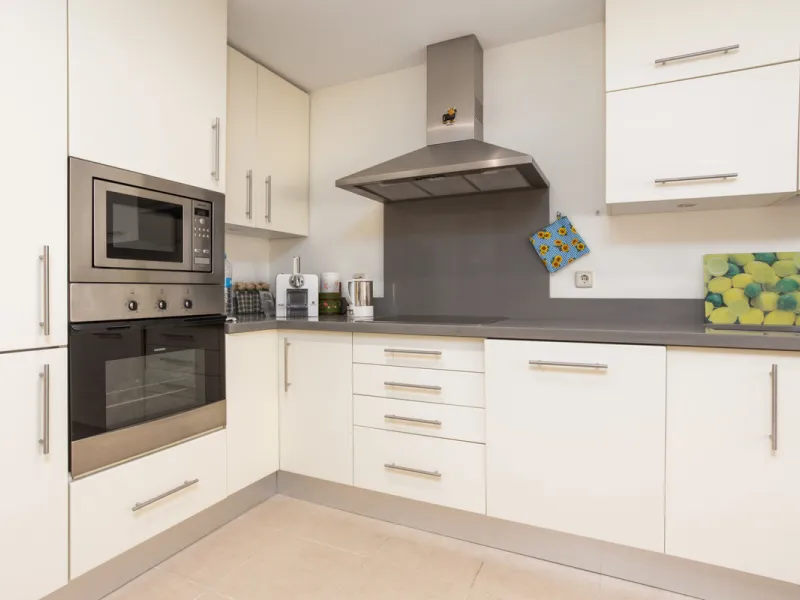 Luxury high quality apartment for sale in the area of Rio Real, in the Urb GOLF GARDENS.