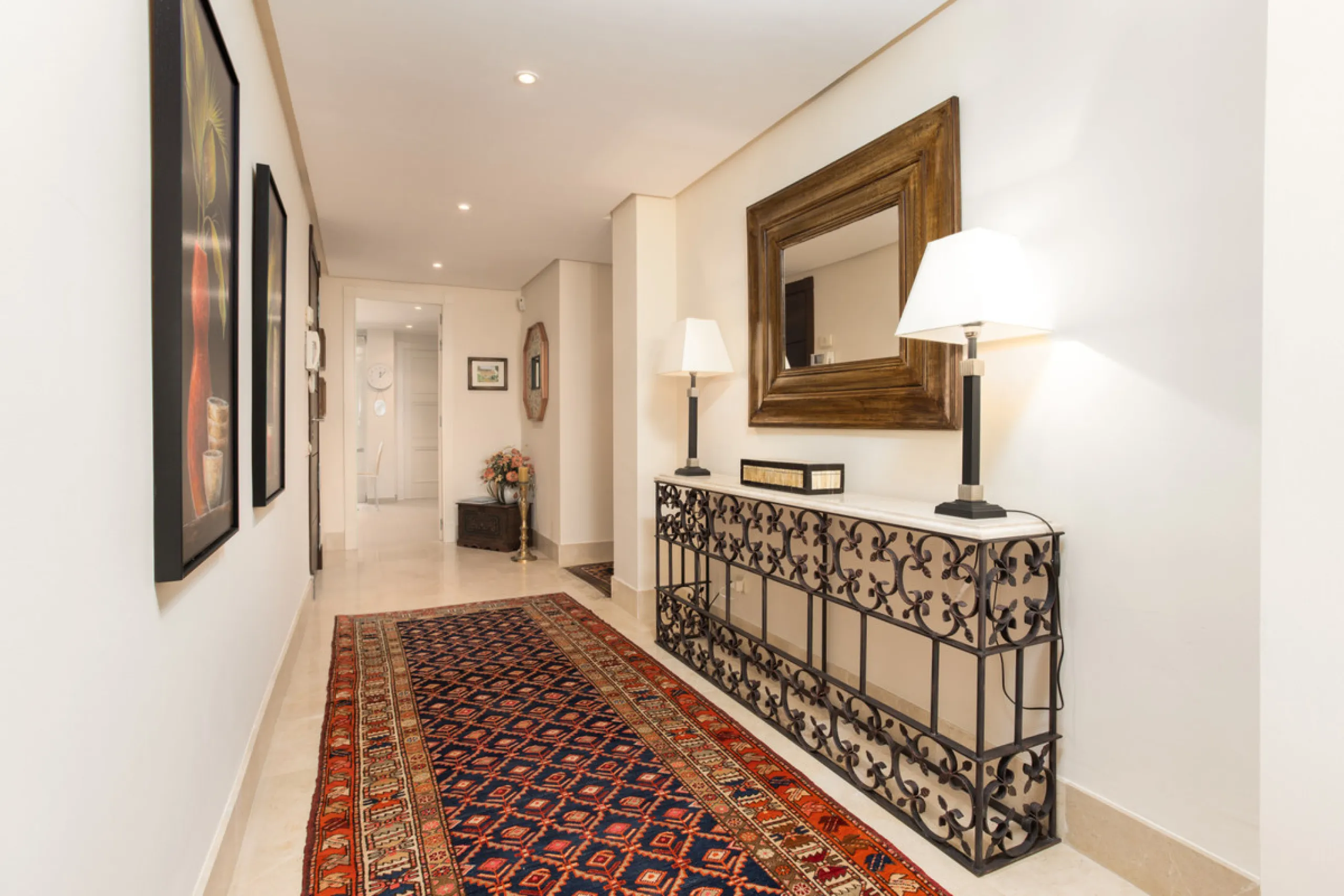Luxury high quality apartment for sale in the area of Rio Real, in the Urb GOLF GARDENS.