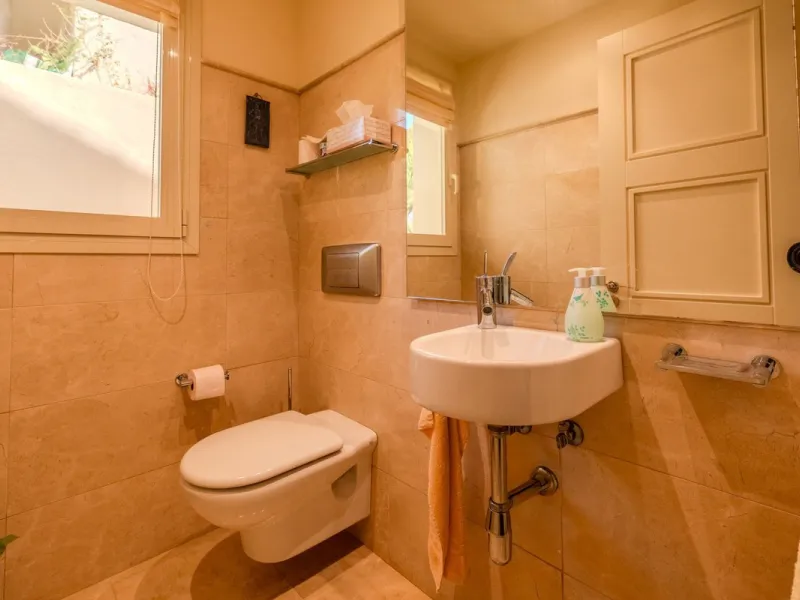 Luxury high quality apartment for sale in the area of Rio Real, in the Urb GOLF GARDENS.