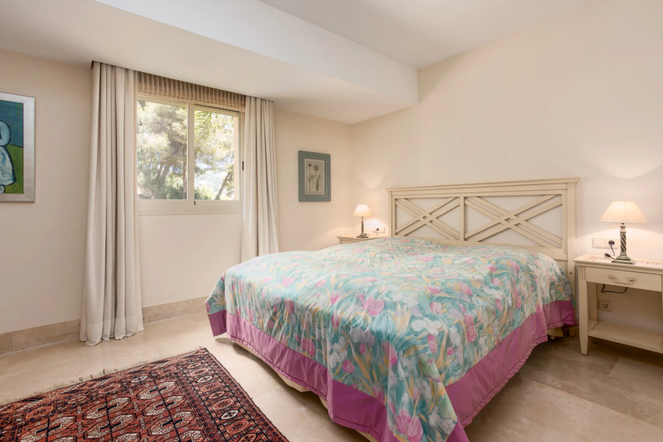 Luxury high quality apartment for sale in the area of Rio Real, in the Urb GOLF GARDENS.