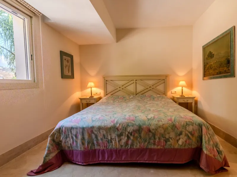 Luxury high quality apartment for sale in the area of Rio Real, in the Urb GOLF GARDENS.