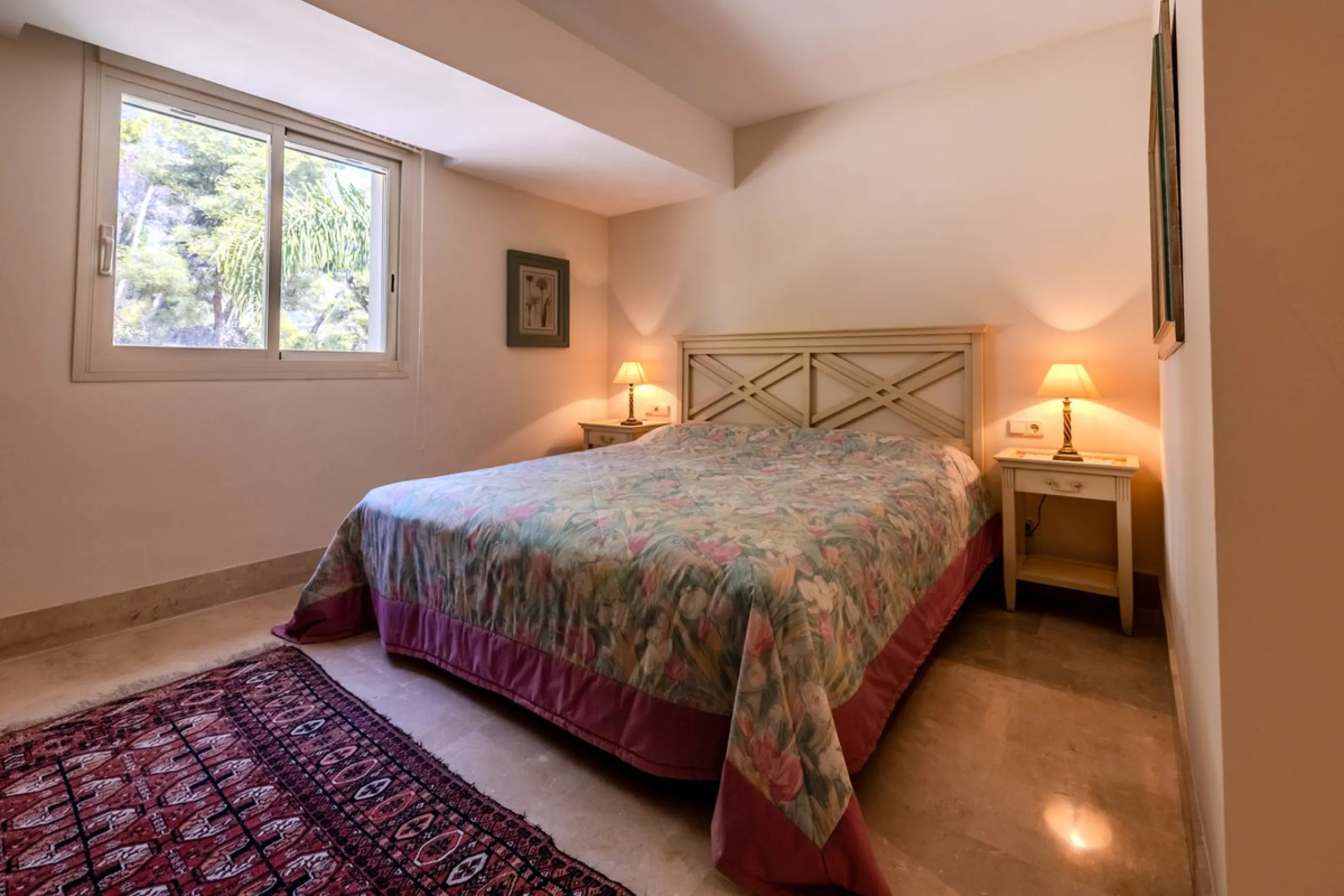 Luxury high quality apartment for sale in the area of Rio Real, in the Urb GOLF GARDENS.