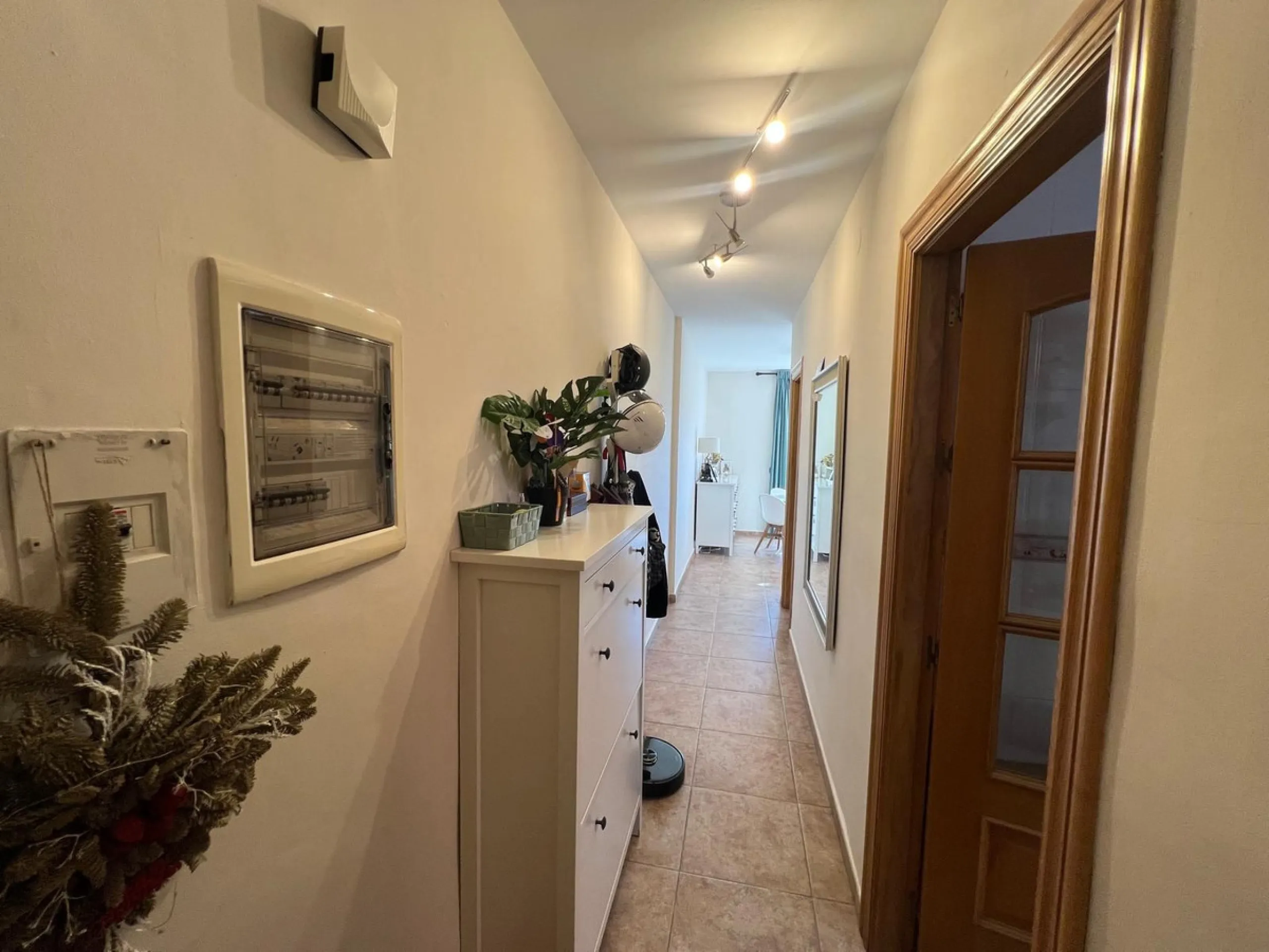 Apartment - Middle Floor Apartment в продаже в Mijas, Málaga. В доме 2 спален и 2 ванных комнат. Площадь дома 74 м²