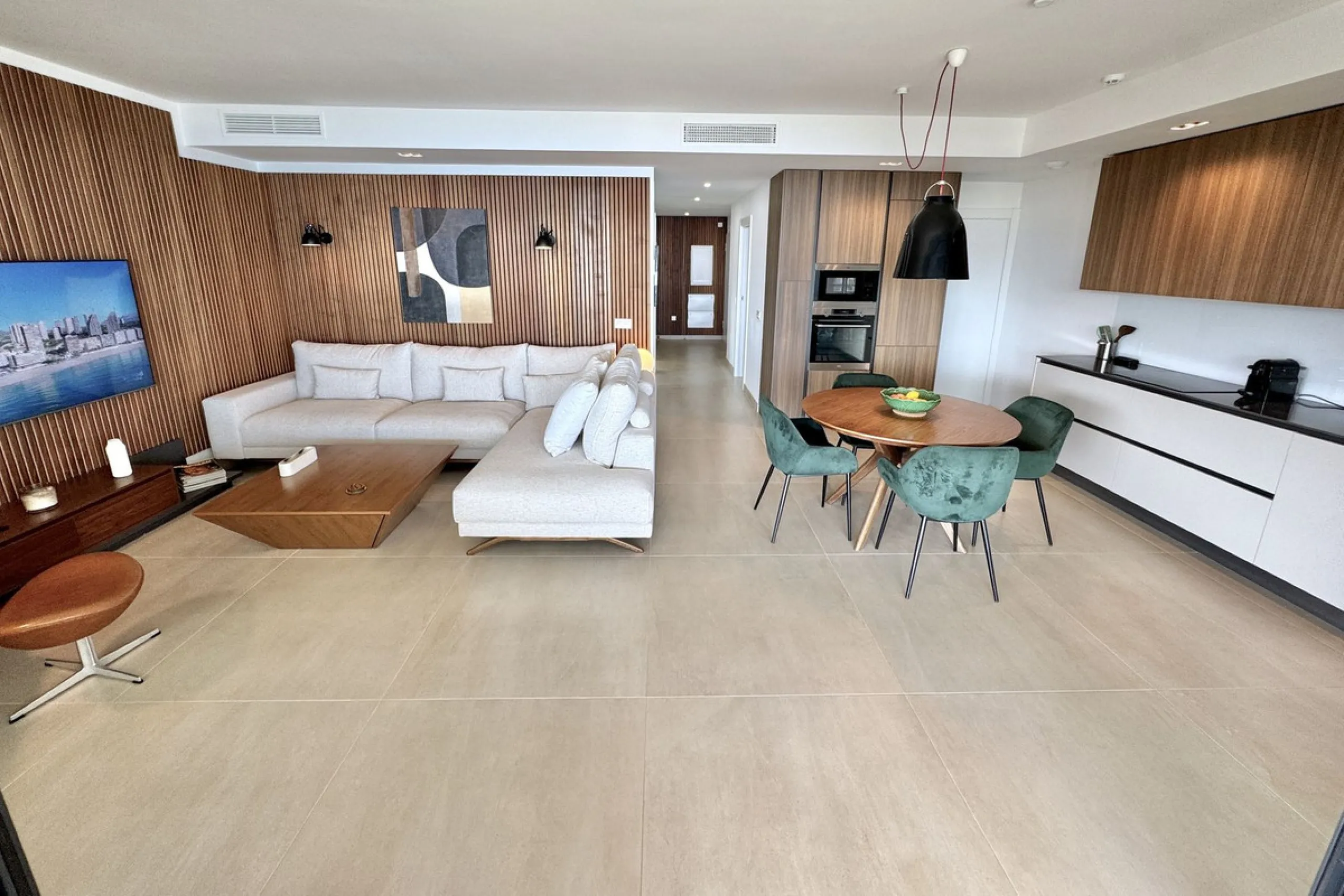 MASSIVELY REDUCED BY €260,000 for quick sale - Stunning 3 bed corner duplex Penthouse only 100m to beach, shops & restaurants, with breathtaking south west facing Mediterranean sea views. Exclusive El Higueron Resort with Hilton Hotel, Spa, Sports Club & 
