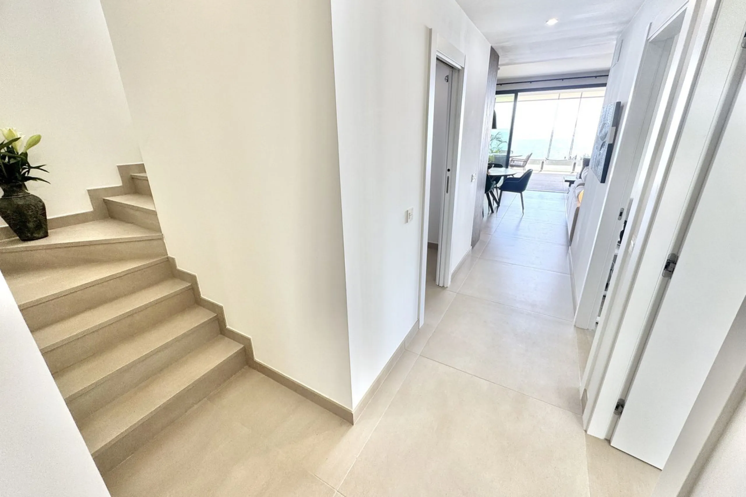 MASSIVELY REDUCED BY €260,000 for quick sale - Stunning 3 bed corner duplex Penthouse only 100m to beach, shops & restaurants, with breathtaking south west facing Mediterranean sea views. Exclusive El Higueron Resort with Hilton Hotel, Spa, Sports Club & 