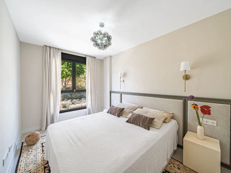 Middle Floor Apartment, Estepona, Costa del Sol.