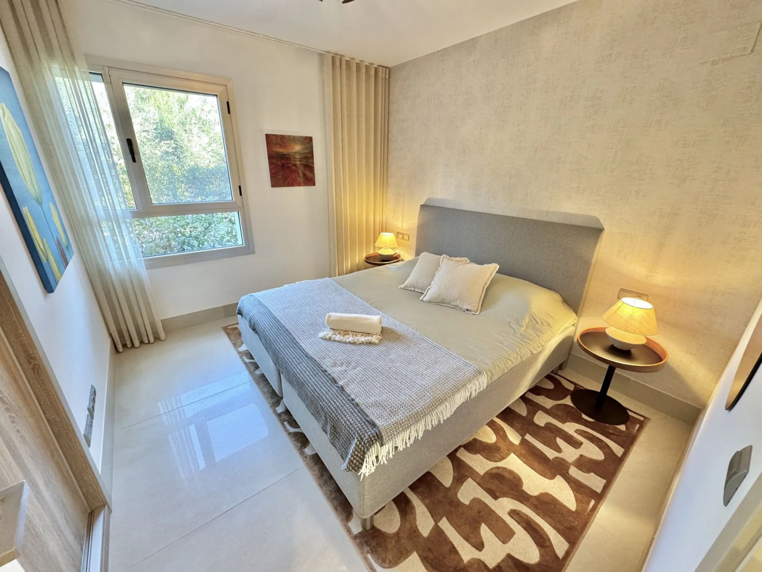 Spectacular (2024 Built) 3 bed luxury garden apartment set in La Cala Golf Resorts's latest new development. Only 7 mins walk to clubhouse / Spa & 10 mins drive to beach.