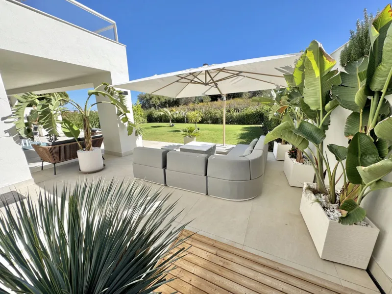 Spectacular (2024 Built) 3 bed luxury garden apartment set in La Cala Golf Resorts's latest new development. Only 7 mins walk to clubhouse / Spa & 10 mins drive to beach.