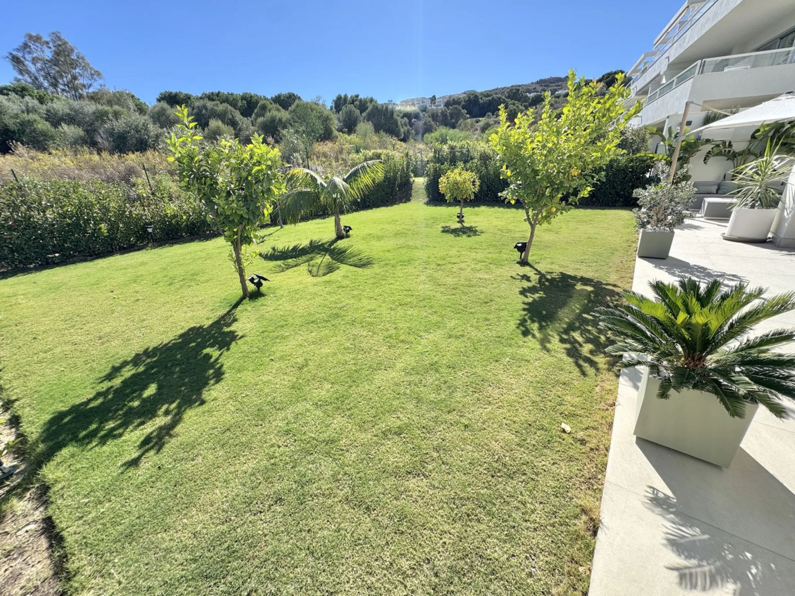 Spectacular (2024 Built) 3 bed luxury garden apartment set in La Cala Golf Resorts's latest new development. Only 7 mins walk to clubhouse / Spa & 10 mins drive to beach.