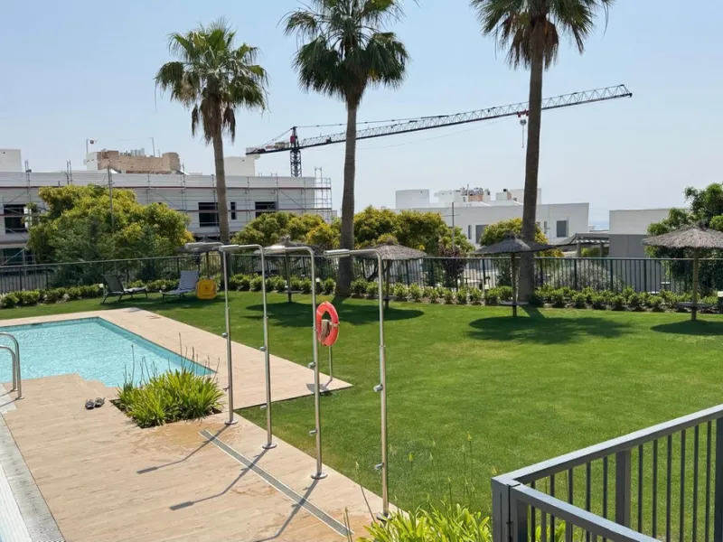 Middle Floor Apartment, Estepona, Costa del Sol.