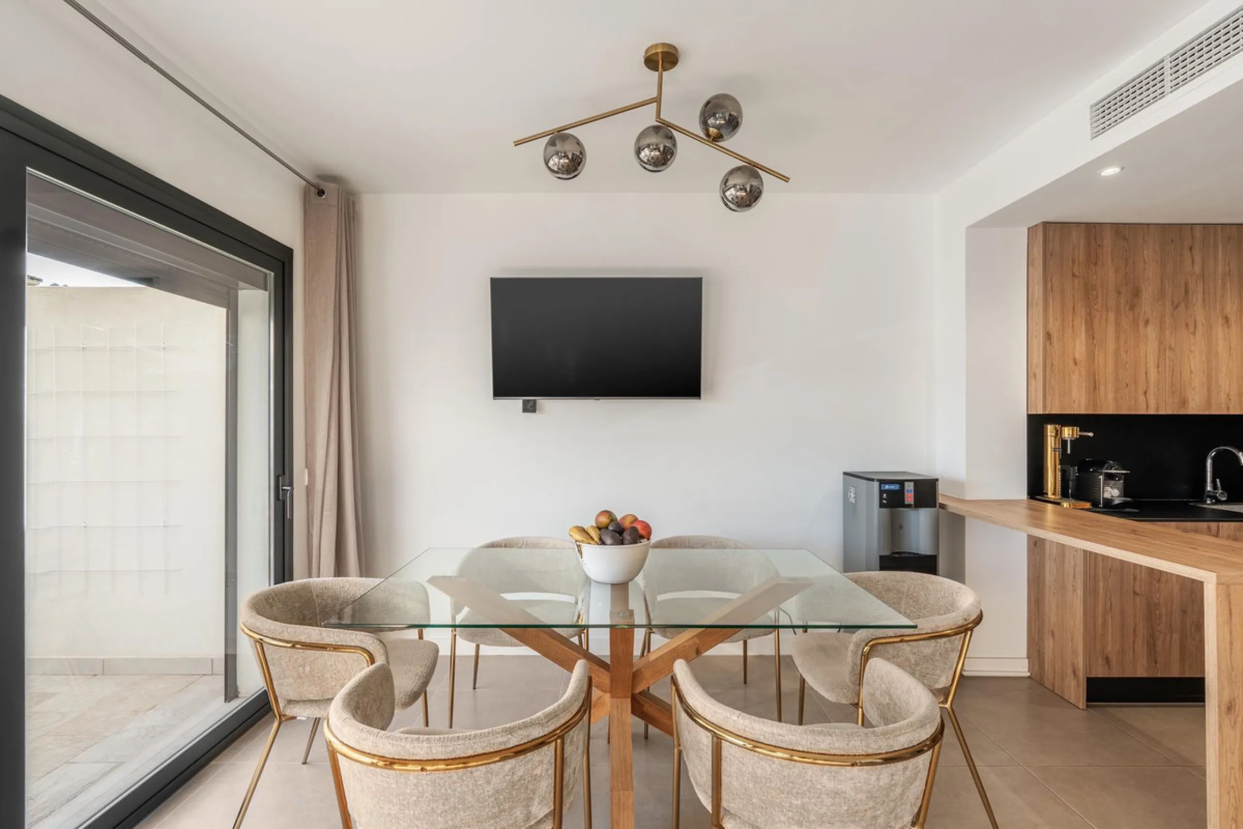Delivery in 2023. AGRA RESIDENCIAL is an exclusive residential of 47 townhouses in the heart of golf on the Costa del Sol, next to El Campanario Golf & Country House
