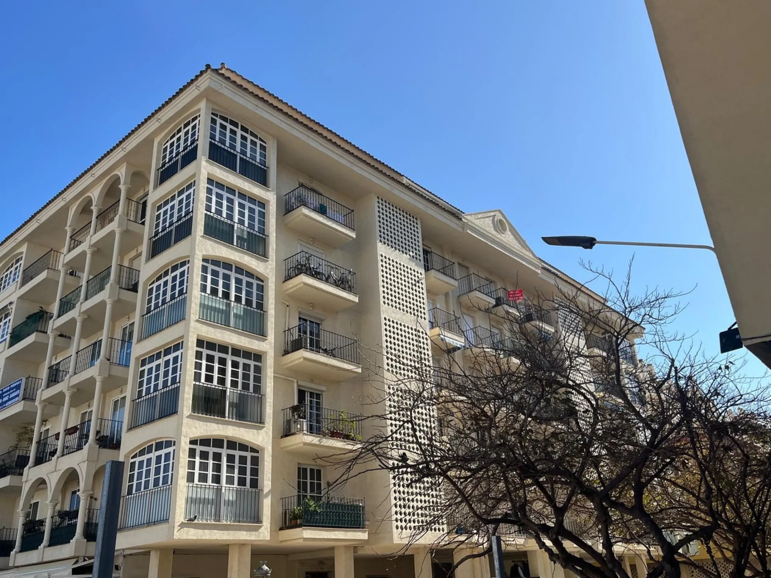 Middle Floor Apartment, Estepona, Costa del Sol.