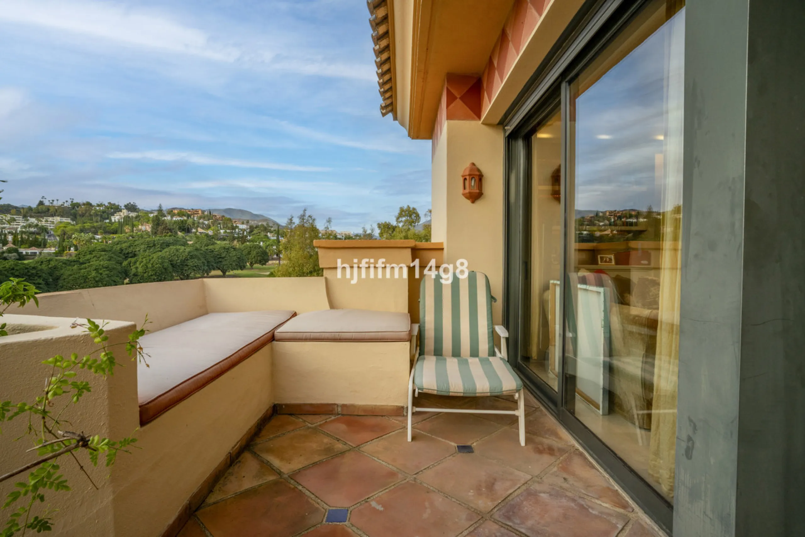 This elegant two-bedroom duplex penthouse for sale in Lorcrigolf offers a unique opportunity to enjoy refined living in one of Nueva Andalucía's most sought-after residential areas. Originally designed as a three-bedroom property, it can easily be reconve