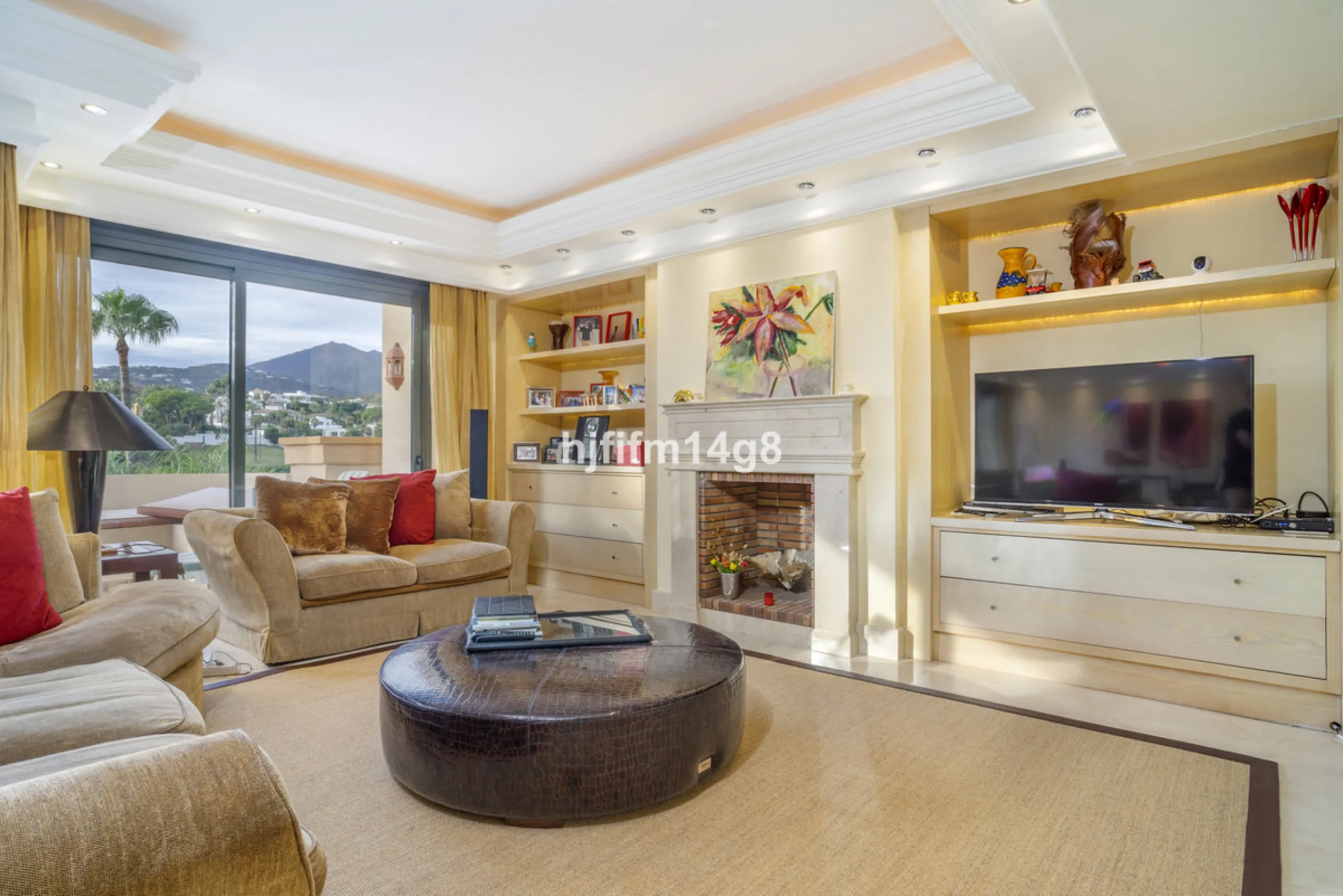 This elegant two-bedroom duplex penthouse for sale in Lorcrigolf offers a unique opportunity to enjoy refined living in one of Nueva Andalucía's most sought-after residential areas. Originally designed as a three-bedroom property, it can easily be reconve